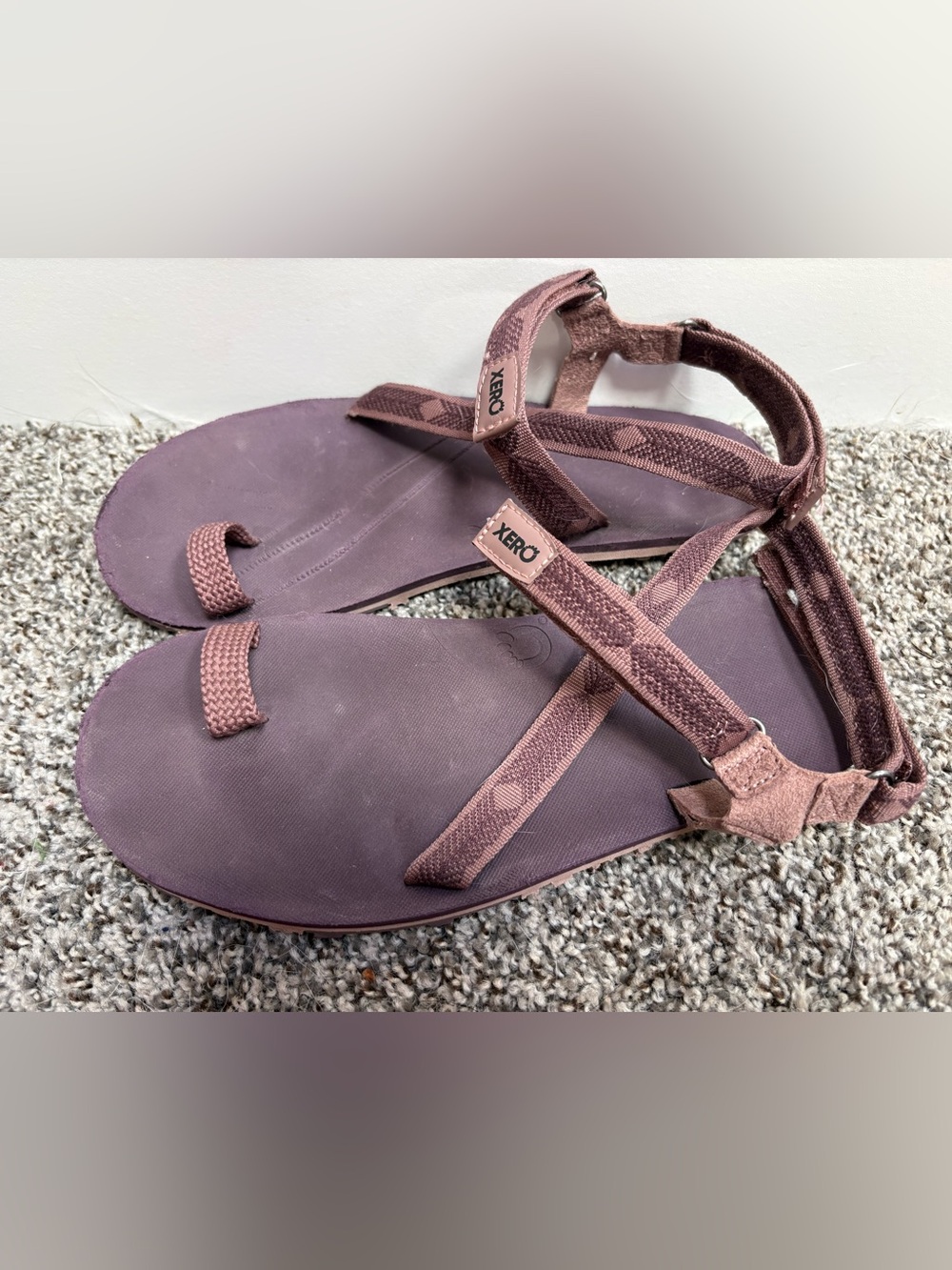 Xero Veracruz Barefoot Outdoor Purple Strappy Sandals Womens Size 7